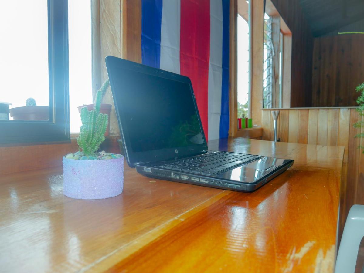 Monte Los Lirios Lodge Monteverde Zewnętrze zdjęcie